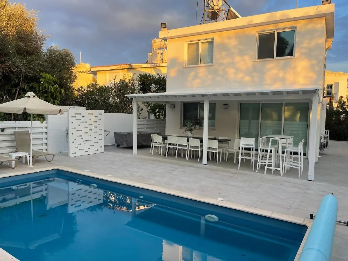 Konnos Hight Villa Protaras